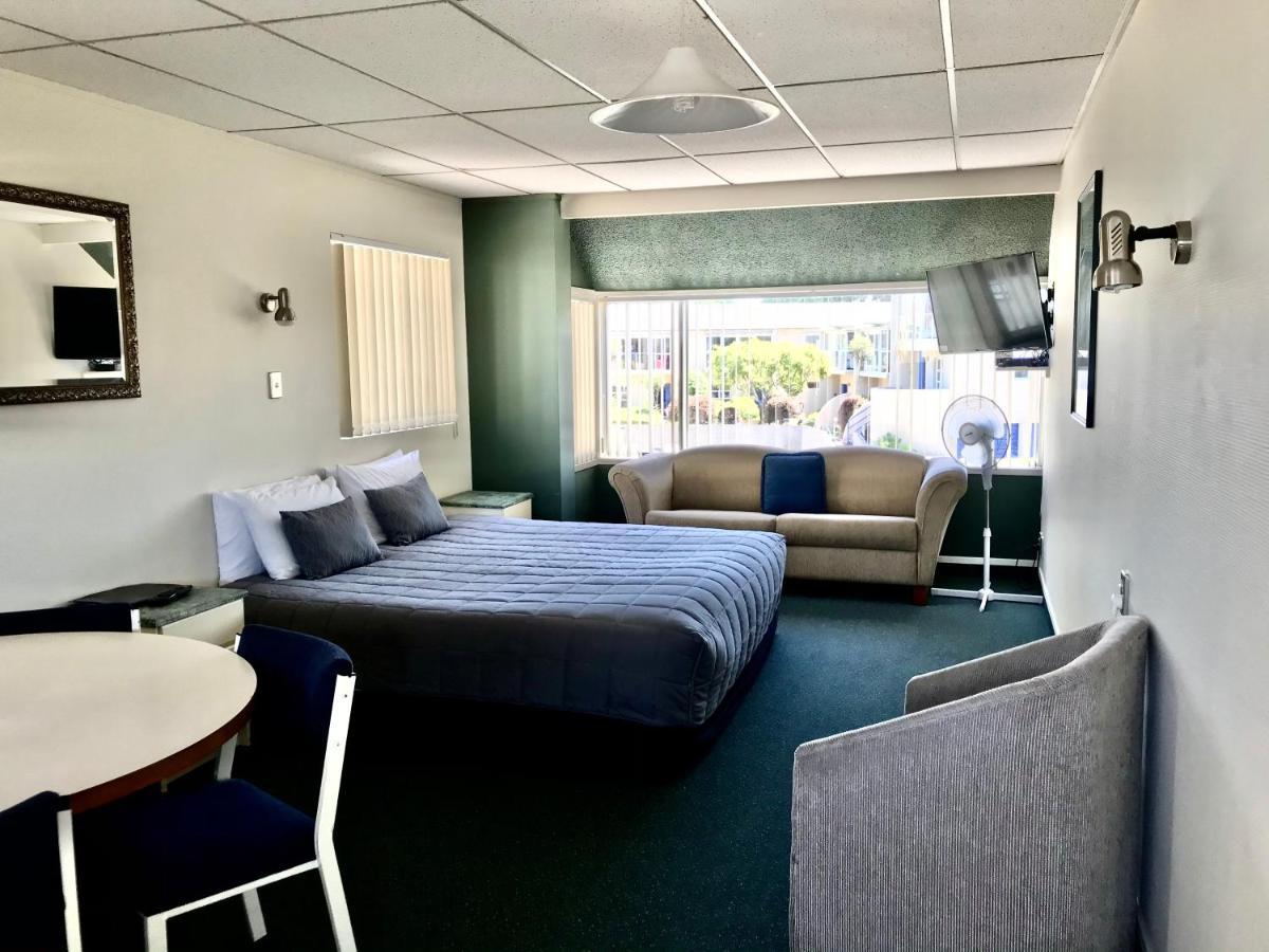 Tui Oaks Motel Lac Lac Taupo Extérieur photo
