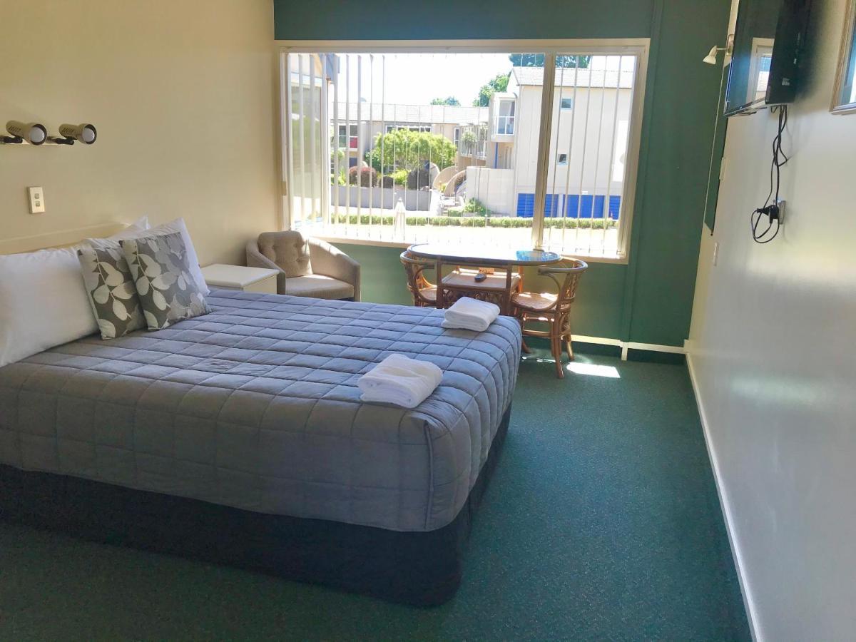 Tui Oaks Motel Lac Lac Taupo Extérieur photo