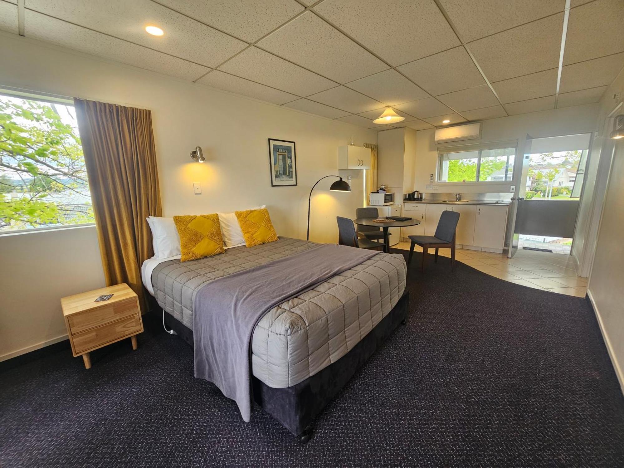 Tui Oaks Motel Lac Lac Taupo Extérieur photo